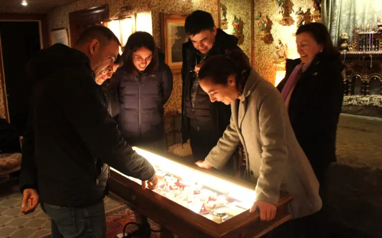 Visita guiada en la Fundación Vicente Marín de Bretún