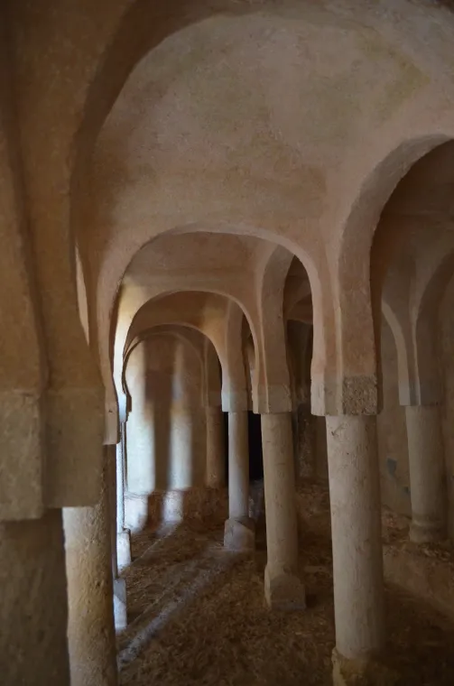 Arcos de herradura de la ermita de San Baudelio, en Casillas de Berlanga (Soria)