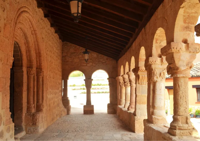 Románico porticado en San Esteban de Gormaz