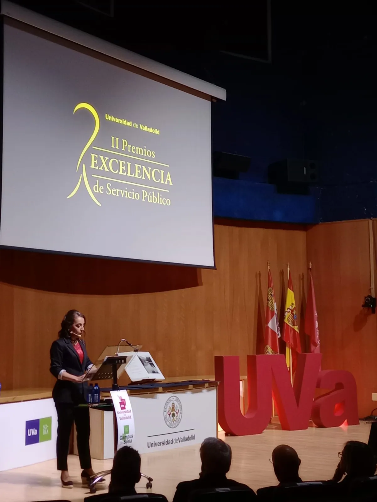 Coordinación de un acto institucional